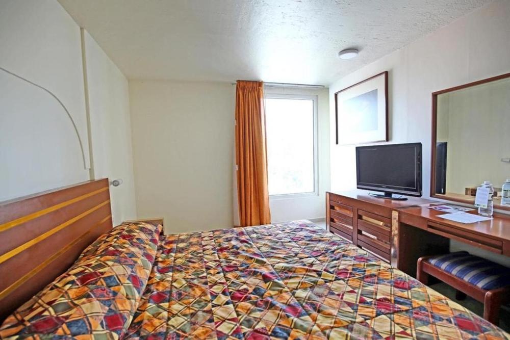 Double Room with Two Double Beds at Aranzazu Eco, photo 4